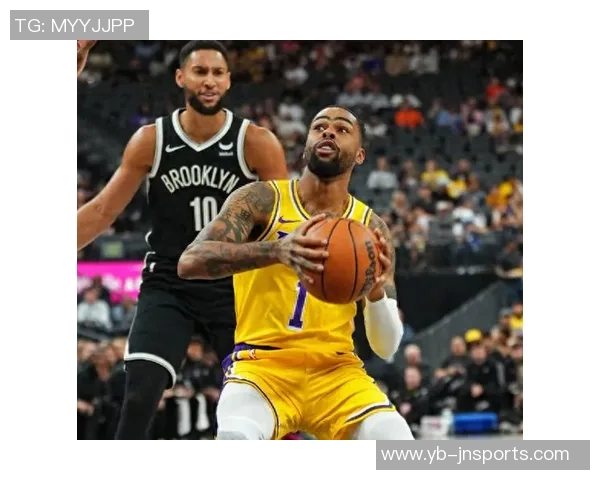 西蒙斯关键时刻爆发五记三分助力球队拿下21分4篮板5助攻2抢断